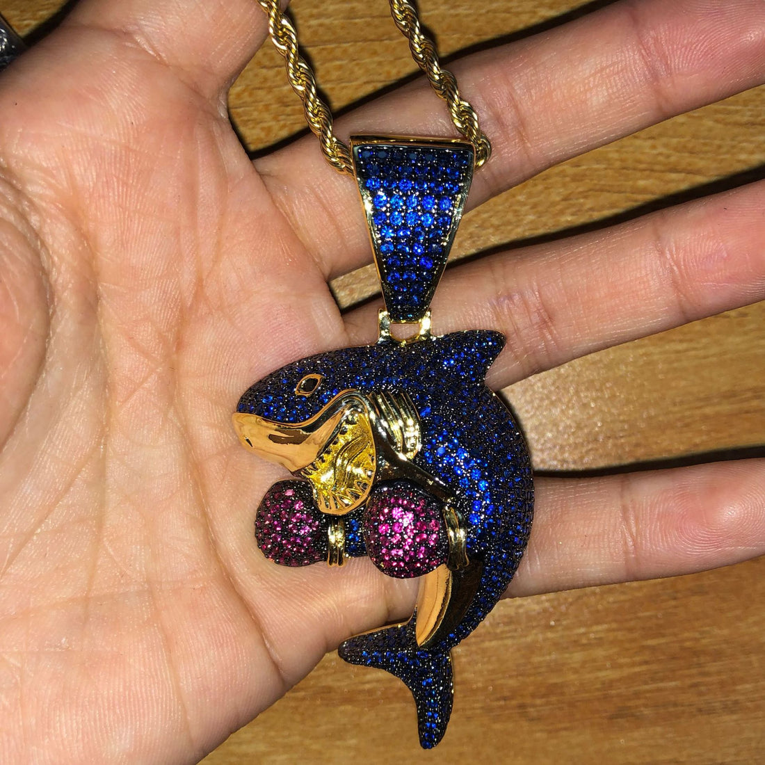 [Love Lucky]Boxing Shark Zircon Pendant Necklace
