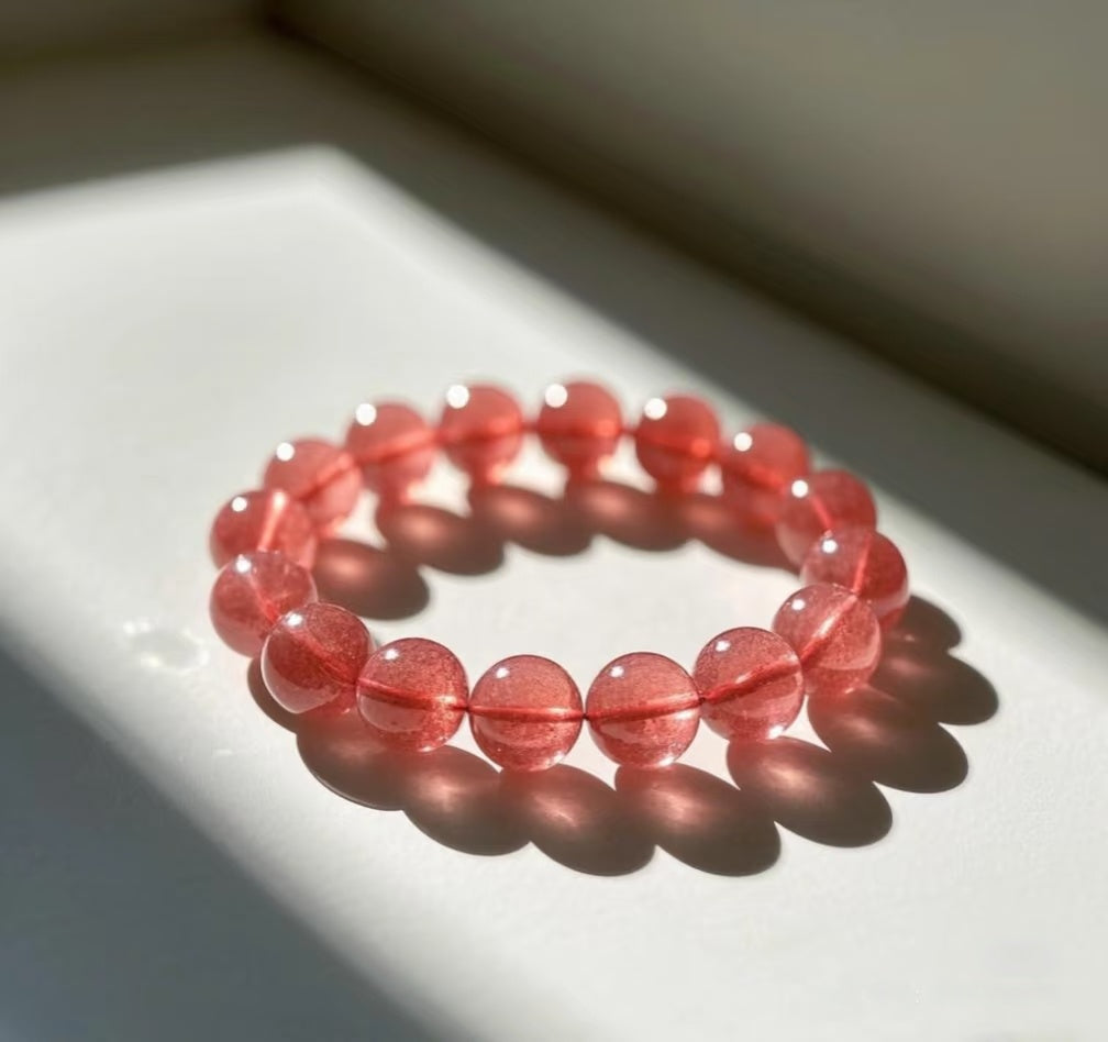 [Love Lucky]Natural Strawberry Quartz Bracelet - Stone of Love & Confidence | Sparkling Energy for Relationships & Self-Empowerment