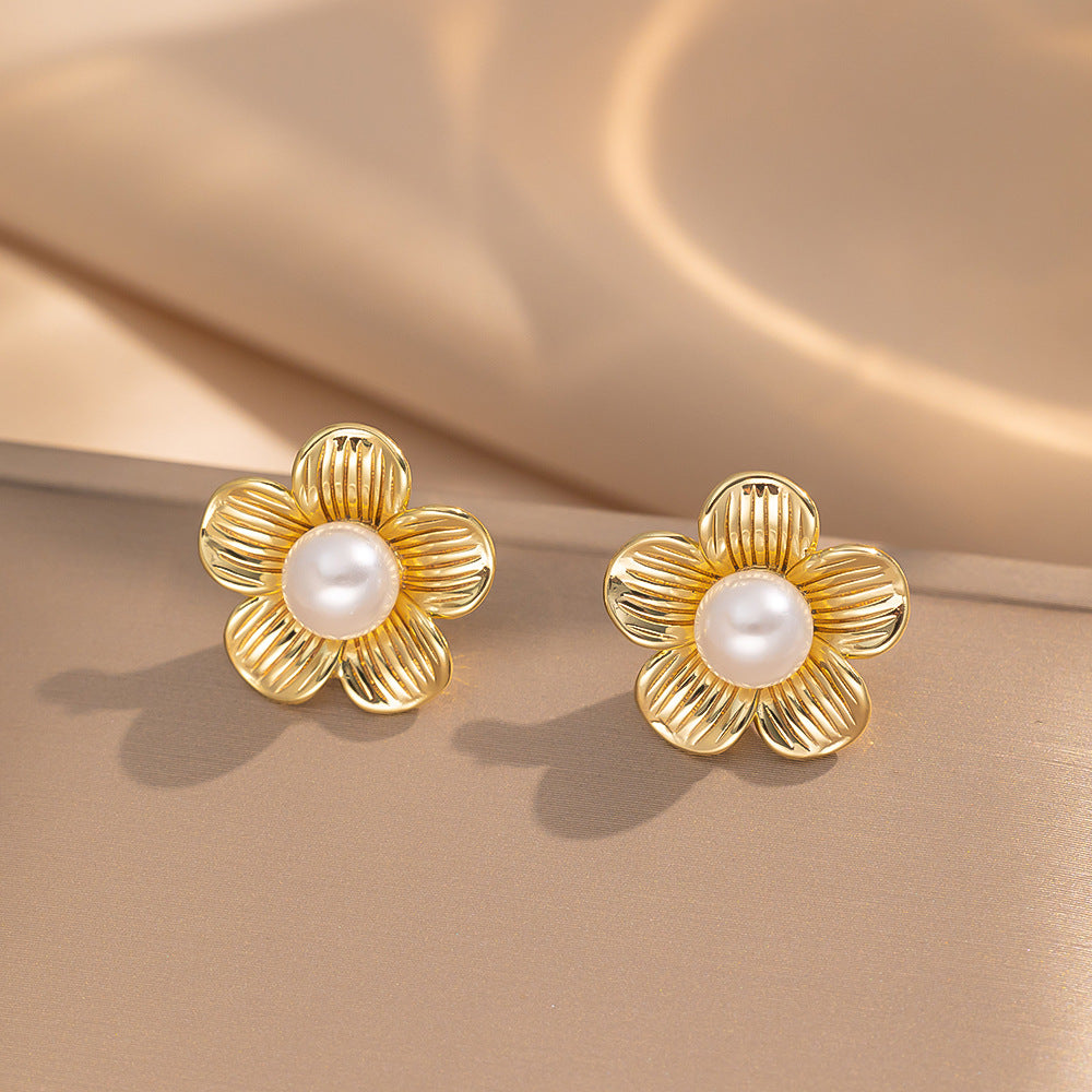 [Love Lucky]Vintage Pearl Flower Stud Earrings