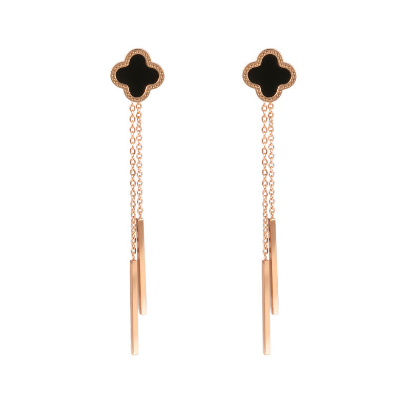 [Love Lucky]Tassel four-leaf clover stud earrings