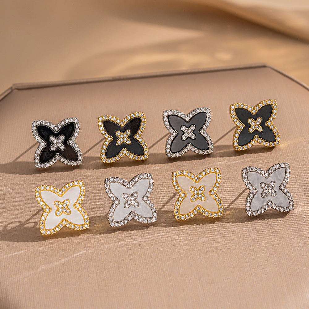 [Love Lucky]Delicate four-leaf clover stud earrings